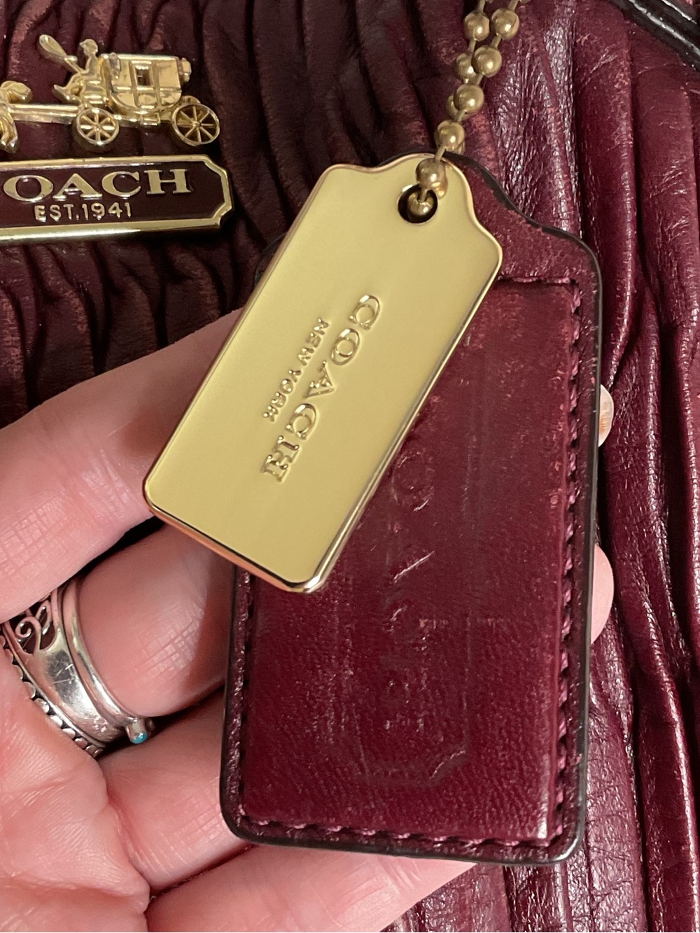 Ashley Y2K Vintage,gold bar tag,original charm,beautiful brass engraved hardware - Picture 4 of 17